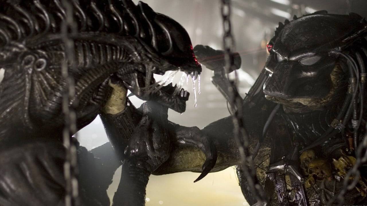 Mga Aliens kumpara sa Predator: Requiem Poster